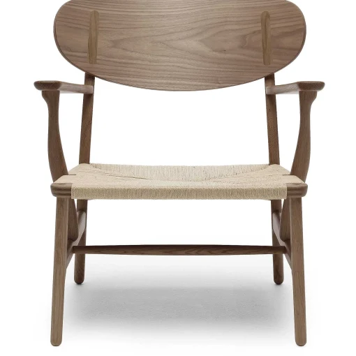 Carl Hansen & Søn Single Armchairs*Ch22 | Chair - Oiled Walnut