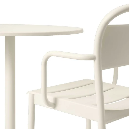 Muuto Outdoor Chairs*Linear Steel Armchair | Outdoor Armchair | Off White
