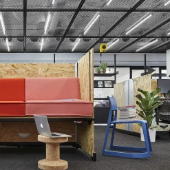 Vitra Chairs*Tip Ton | Ice Blue