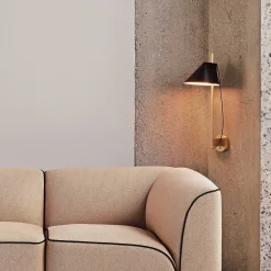 Louis Poulsen Pendant Lights*Yuh Wall | Wall Lamp | Black-Brass
